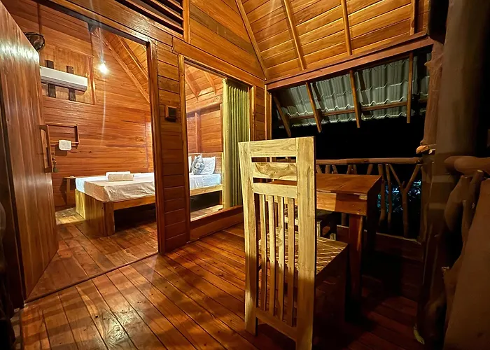 Woodholic Homestay